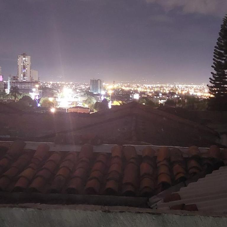 Disfruta San Antonio en Cali - Apartamento de 2 dormitorios con vistas a la ciudad - 1