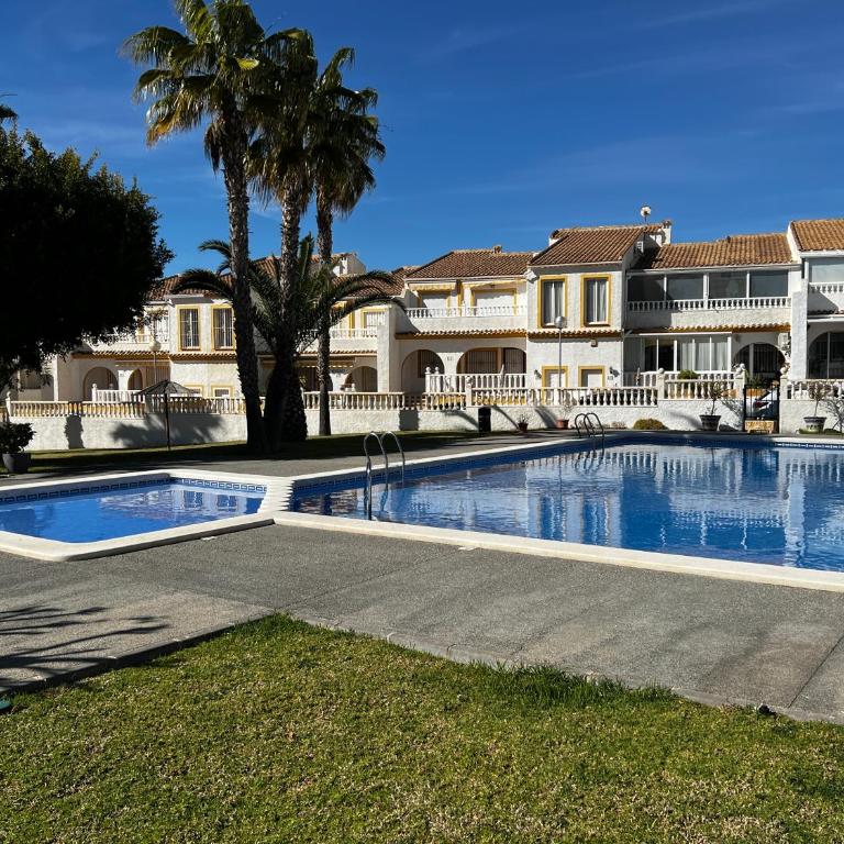 Casa Del Sol - Three-Bedroom Apartment - 32
