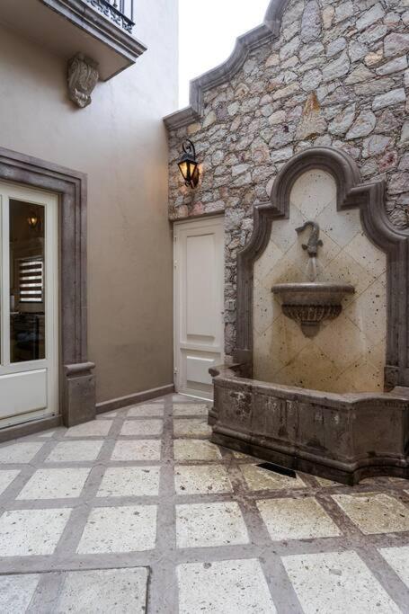 Casa Regina, Stylish 3BR Home in Centro with Rooftop & Jacuzzi - Villa de 3 dormitorios - 12