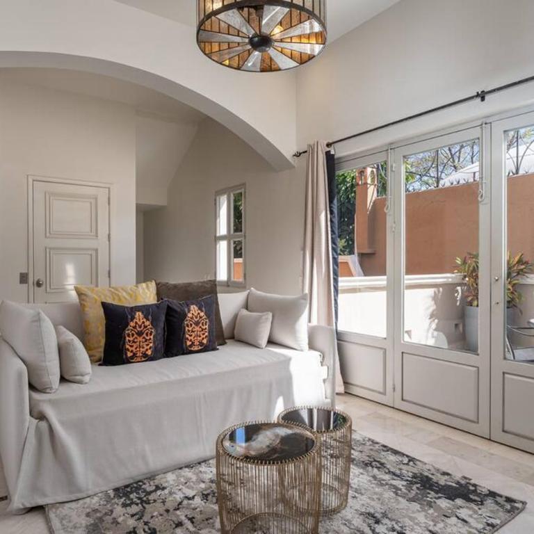 Casa Regina, Stylish 3BR Home in Centro with Rooftop & Jacuzzi - Villa de 3 dormitorios - 35