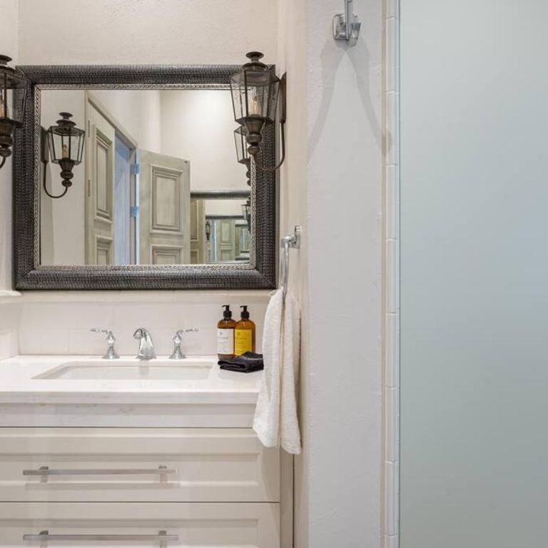 Casa Regina, Stylish 3BR Home in Centro with Rooftop & Jacuzzi - Villa de 3 dormitorios - 40