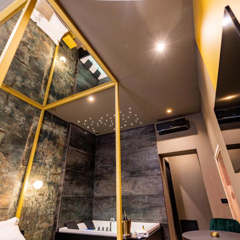 GOLD SUITE&SPA - Camera Queen Deluxe - 12