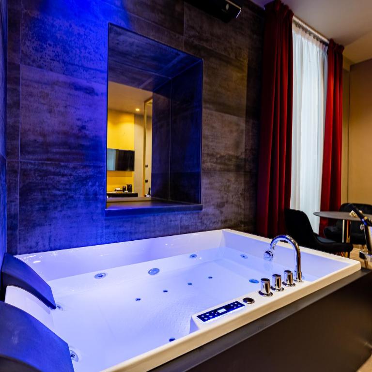 GOLD SUITE&SPA - Camera Queen Superior - 6