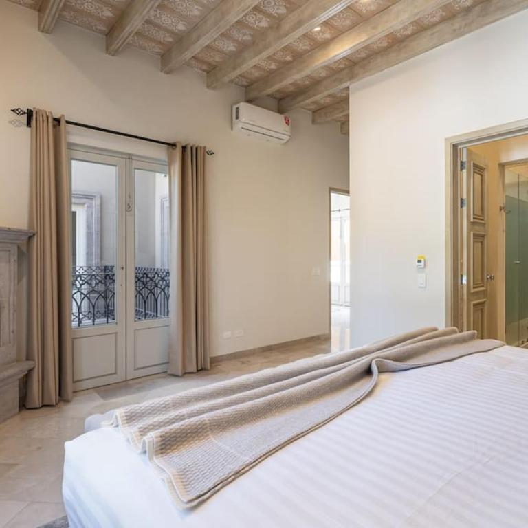 Casa Regina, Stylish 3BR Home in Centro with Rooftop & Jacuzzi - Villa de 3 dormitorios - 26