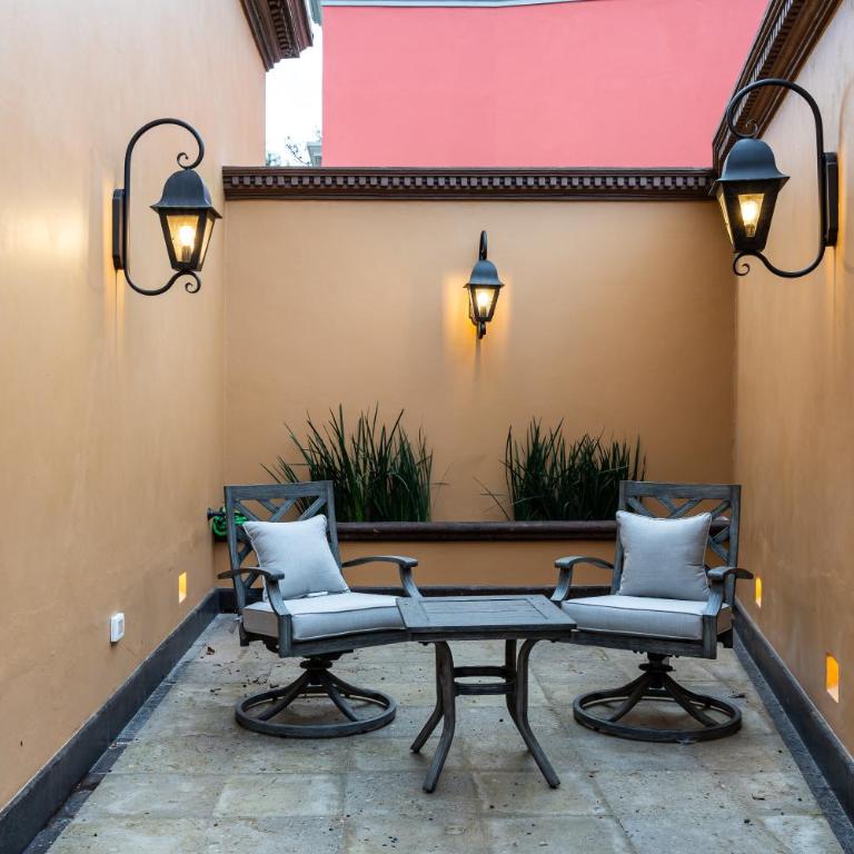 Casa Lu, Modern 3BR Home in Centro with Private Rooftop - Three-Bedroom Villa - 30