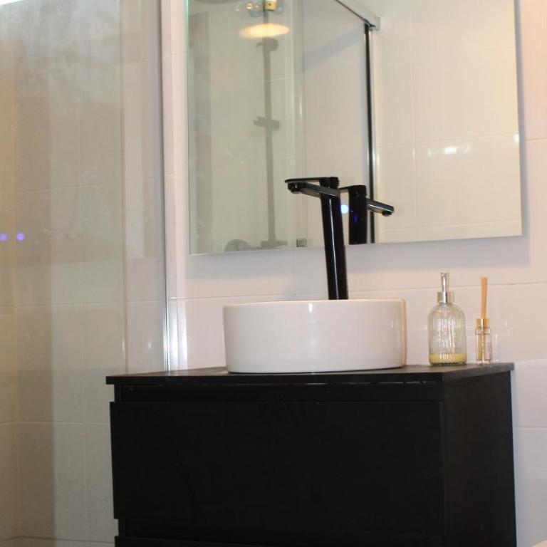 4BR Malaga Centro Semana Santa Summer AC Every Room TR Award 2026 - Apartamento de 4 dormitorios con balcón - 20