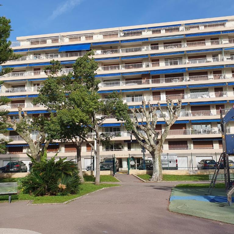 Superbe vue mer à 50 mètres des plages - Appartement 1 Chambre - 10