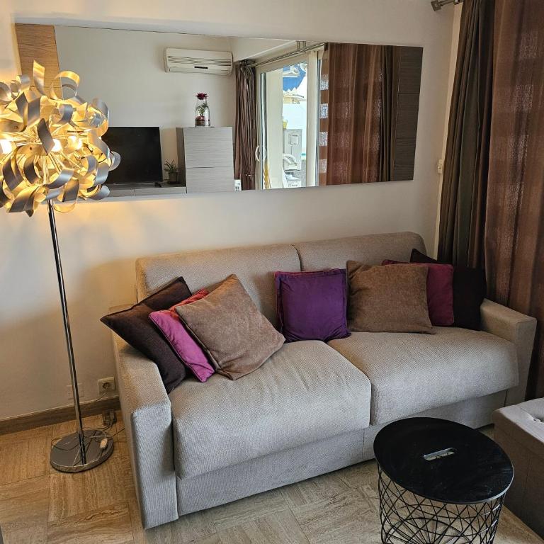 Superbe vue mer à 50 mètres des plages - Appartement 1 Chambre - 17
