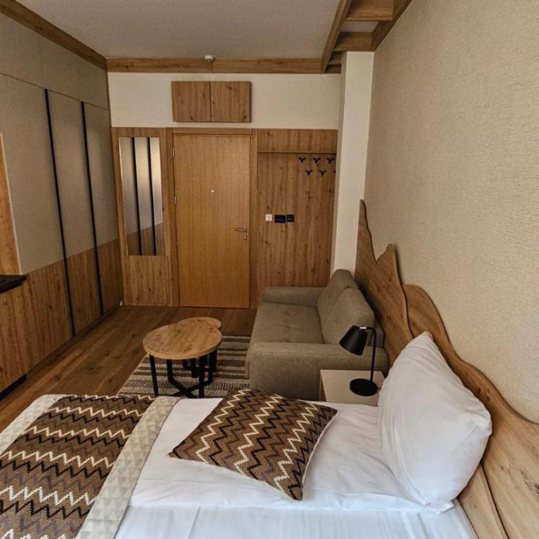 Apartments D035 & D032 in Aparthotel Vucko, Jahorina-private host - Studio with Sofa Bed - 6