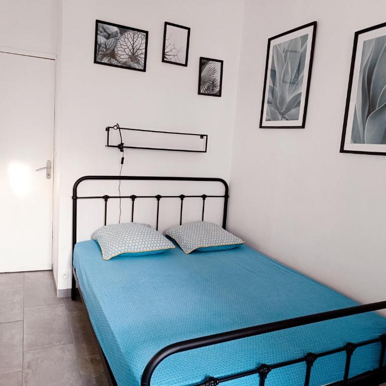 Grand 2 pièces rénové climatisé, vieil Antibes, proche port - One-Bedroom Apartment - 16