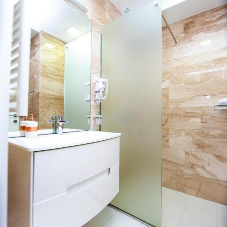 Tre Canne Lux Apartment - One-Bedroom Apartment - 9