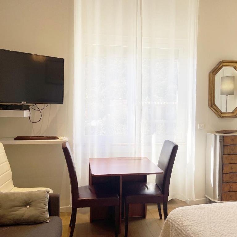 Ezevacances Studio Capuccino vue mer 5 mn plage 7 mn gare Wifi - Studio with Sea View - 62