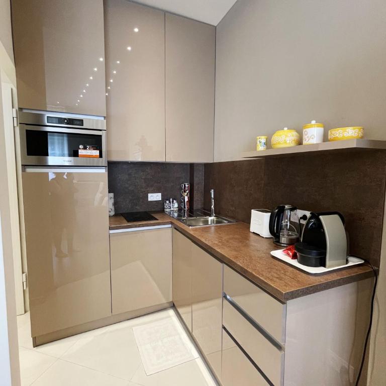 Ezevacances Studio Capuccino vue mer 5 mn plage 7 mn gare Wifi - Studio with Sea View - 51