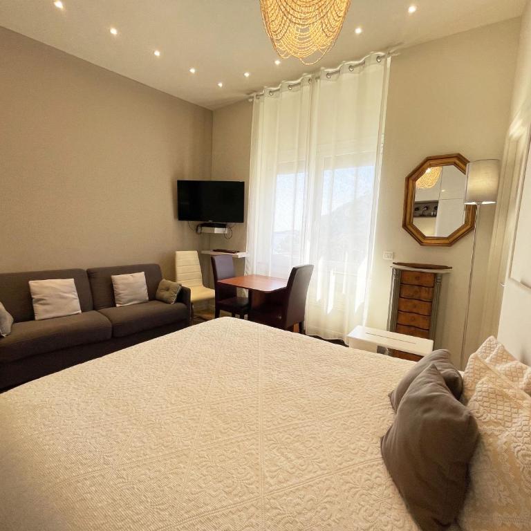 Ezevacances Studio Capuccino vue mer 5 mn plage 7 mn gare Wifi - Studio with Sea View - 59