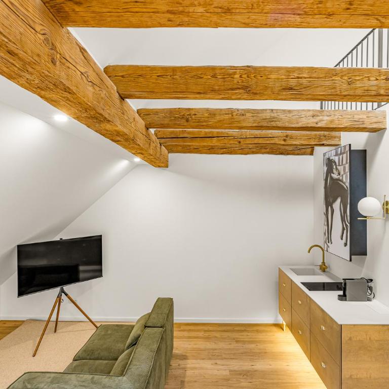 kalm stay - a design Aparthotel - One-Bedroom Loft Apartment with One Queen Bed - 11