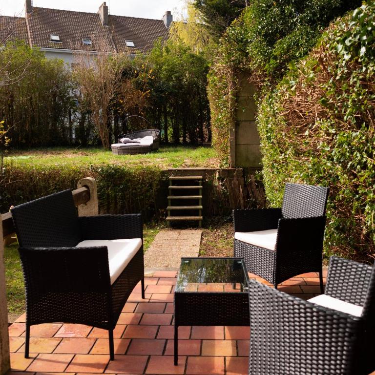 Spa , jardin 250m2 et appartement cosy de 60 m2 au centre - Appartement 1 Chambre - 12