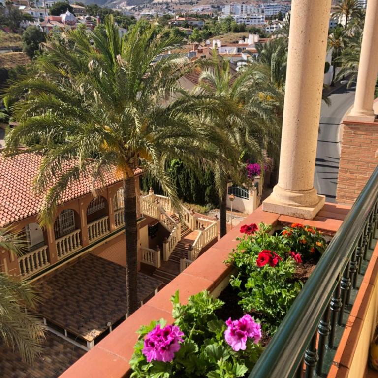 Duplex Penthouse "Playa Y Palmeras" - Three-Bedroom Apartment with Balcony - 12
