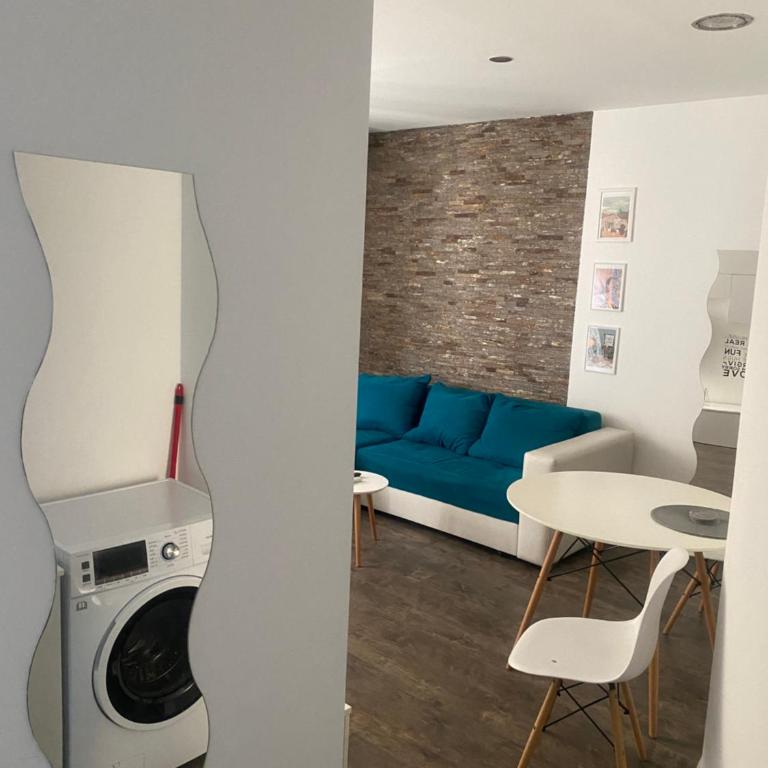 Marta Apartment - One-Bedroom Apartment - 15