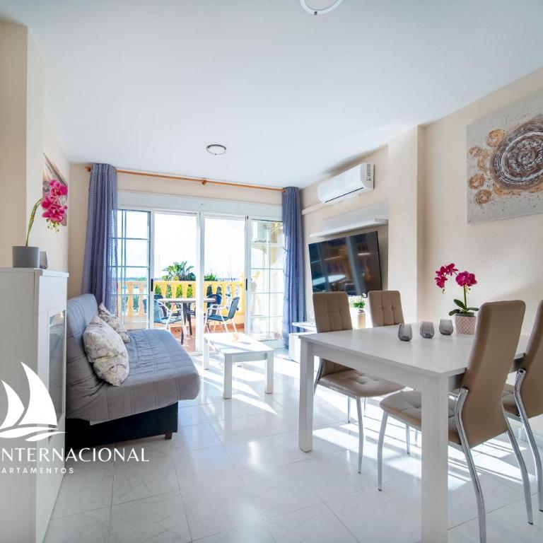 Apartamentos Marina Internacional - Apartamento Superior - 3