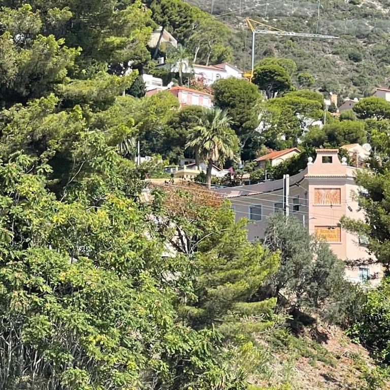 Ezevacances Studio Capuccino vue mer 5 mn plage 7 mn gare Wifi - Studio with Sea View - 75