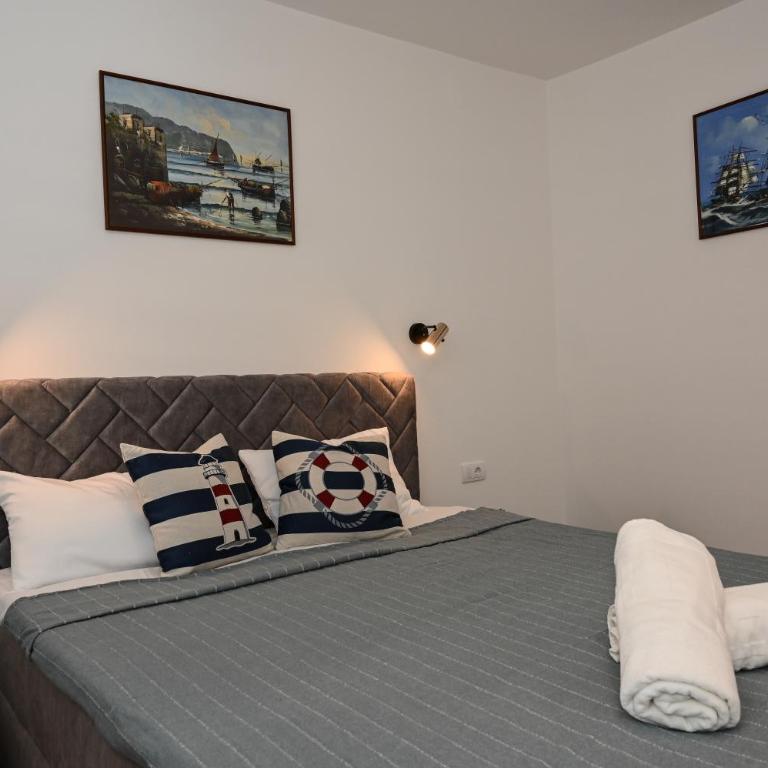 Porto Azzurro apartments - Dvokrevetna Soba sa Bračnim Krevetom i Sopstvenim Kupatilom - 4