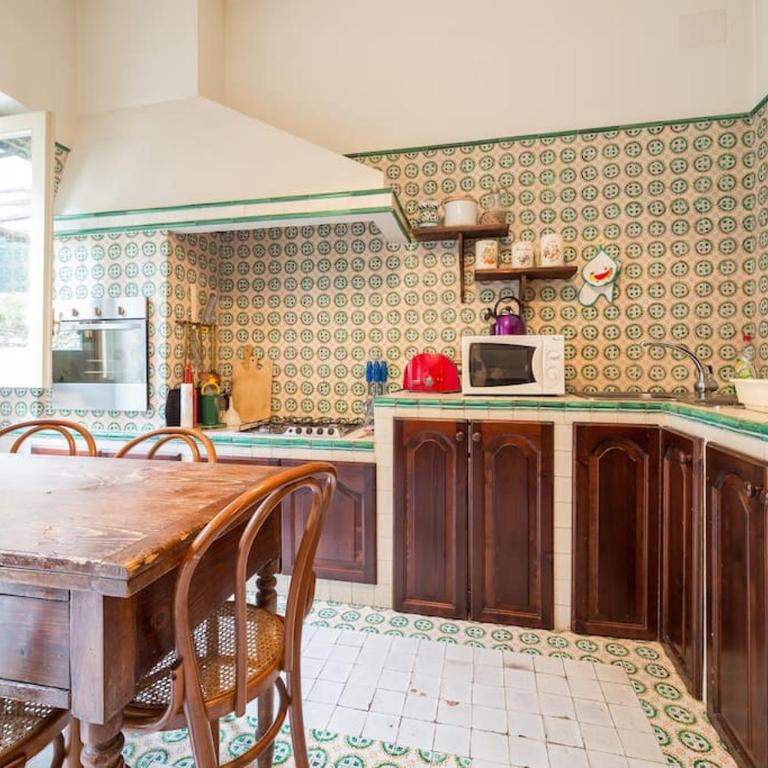 Villa Carla, a charming villa in the center of Taormina - Villa - 24