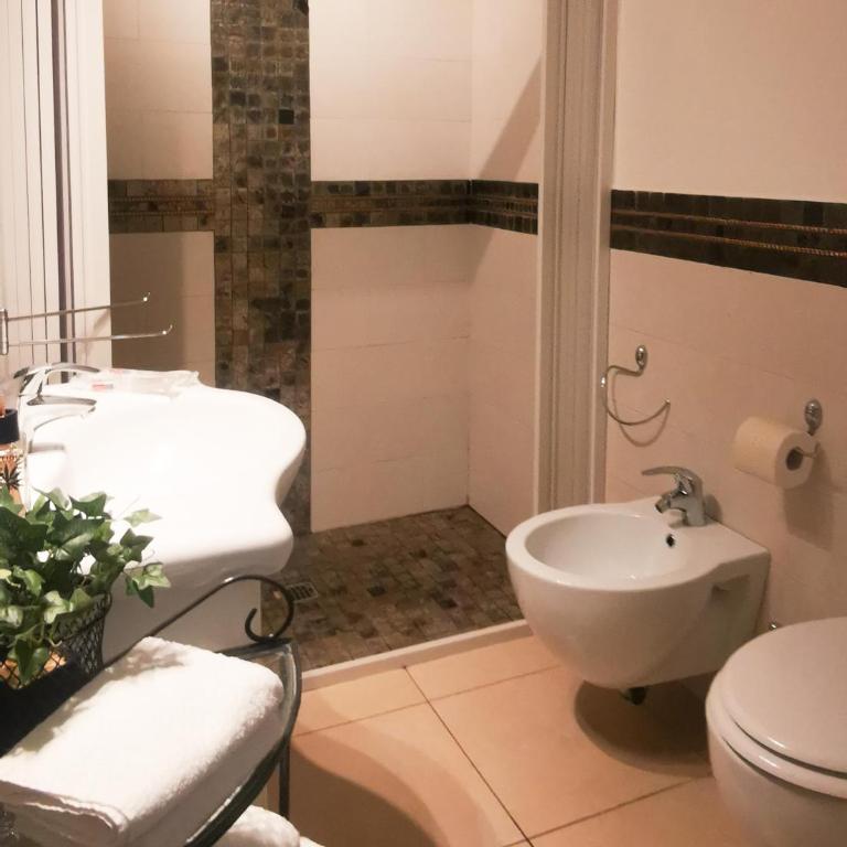 Donna Rosa - Main Avenue - Two-Bedroom House - 13