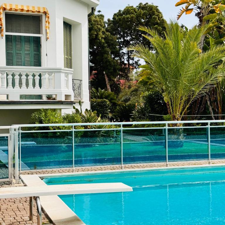 Elegant Sea View Retreat in Historic Villa with Pool - Appartement 2 Chambres - 1