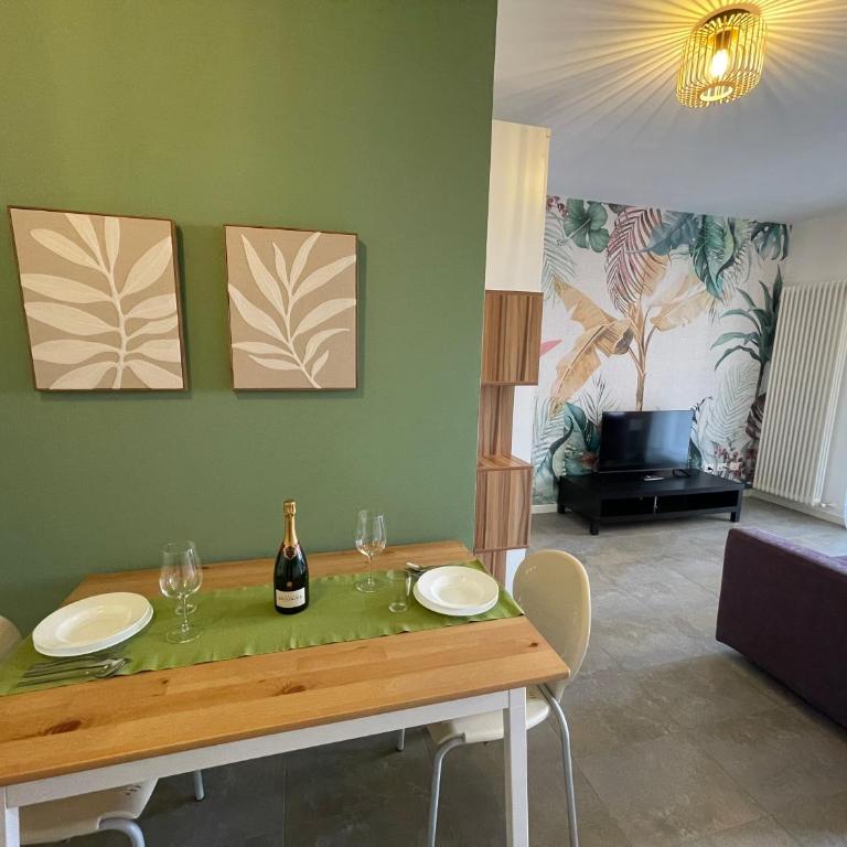 MY LAKE HOME - Monolocale King con Divano-Letto - 5