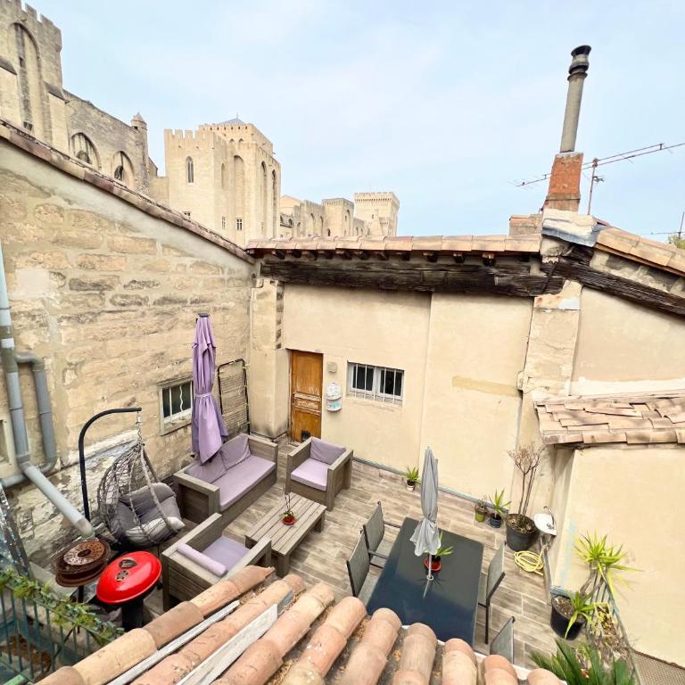 RÉNOVÉ, vue SUR Palais des Papes, terrasse et WIFI TROISIEME ETAGE - Apartment mit 1 Schlafzimmer - 31