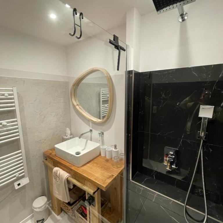 Maison cosy, 2 chambres, adossée aux remparts - Haus mit 2 Schlafzimmern - 15