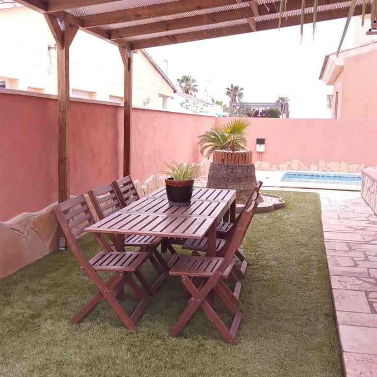 Arel - Three-Bedroom House - 16