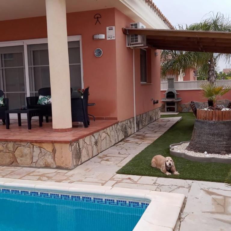 Arel - Three-Bedroom House - 1