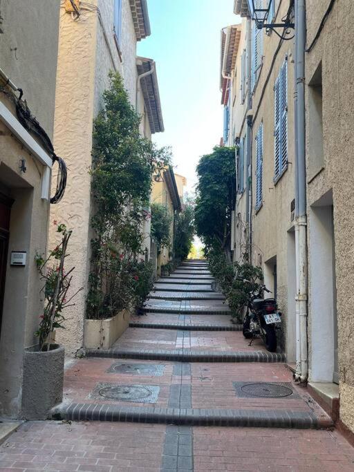 STRELIZIA - New central old Antibes for 4 AC - Appartement 2 Chambres - 13