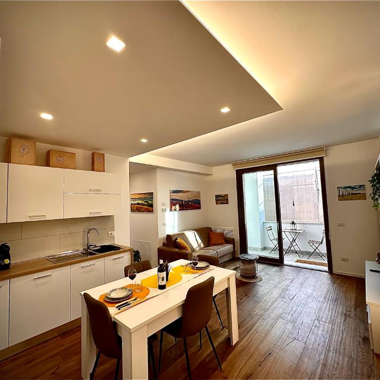 In the heart of Siena, 7 minutes from Piazza del Campo - One-Bedroom Apartment - 8
