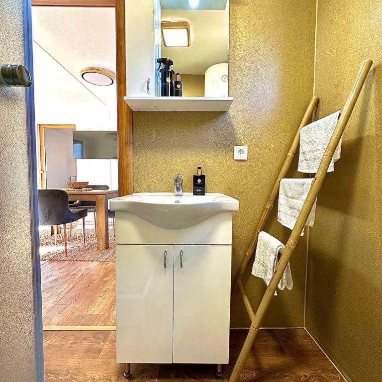 Aqua Vita Concept - Two-Bedroom Villa - 29