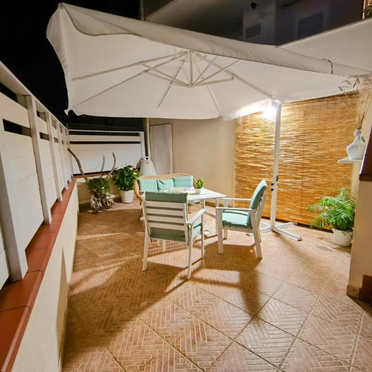 B&b Dea Teti - Camera Matrimoniale/Doppia con Letti Singoli con Bagno Privato - 9