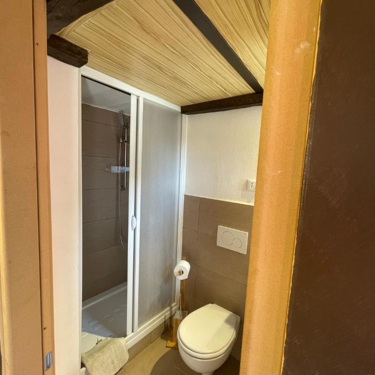Shardana House- Free Parking - Double Room with Private Bathroom - 15