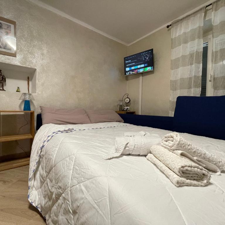 Shardana House- Free Parking - Double Room with Private Bathroom - 6