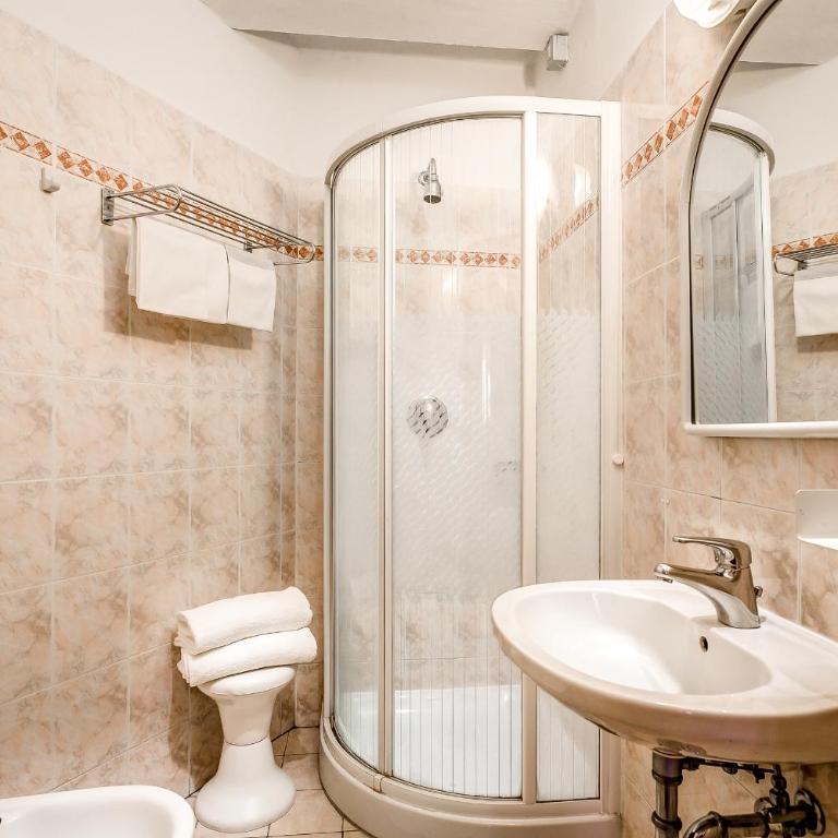 Hotel Arno Bellariva - Camera Tripla - 4