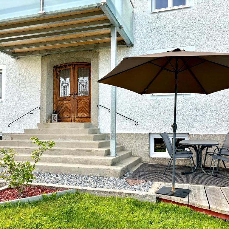 Gästhaus "Seeblick" - Apartment mit 2 Schlafzimmern und Gartenblick - 49