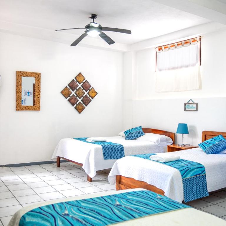 Maidith Galapagos Inn - Fragata / Triple Room with Balcony - 1