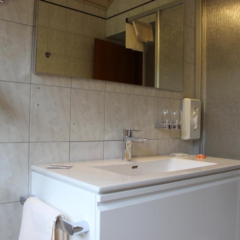 Seehotel Paulitsch - Apartment mit 1 Schlafzimmer, Balkon und Seeblick - 8