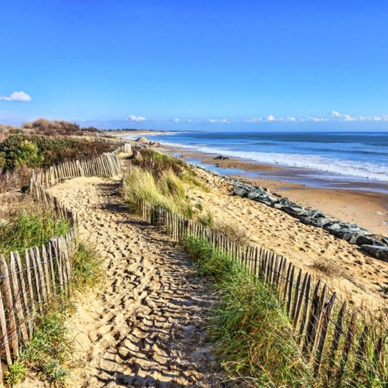 Appartement Rénové Climatisé à 300m Plage avec Parking - FR-1-732-68 - Appartement - 2