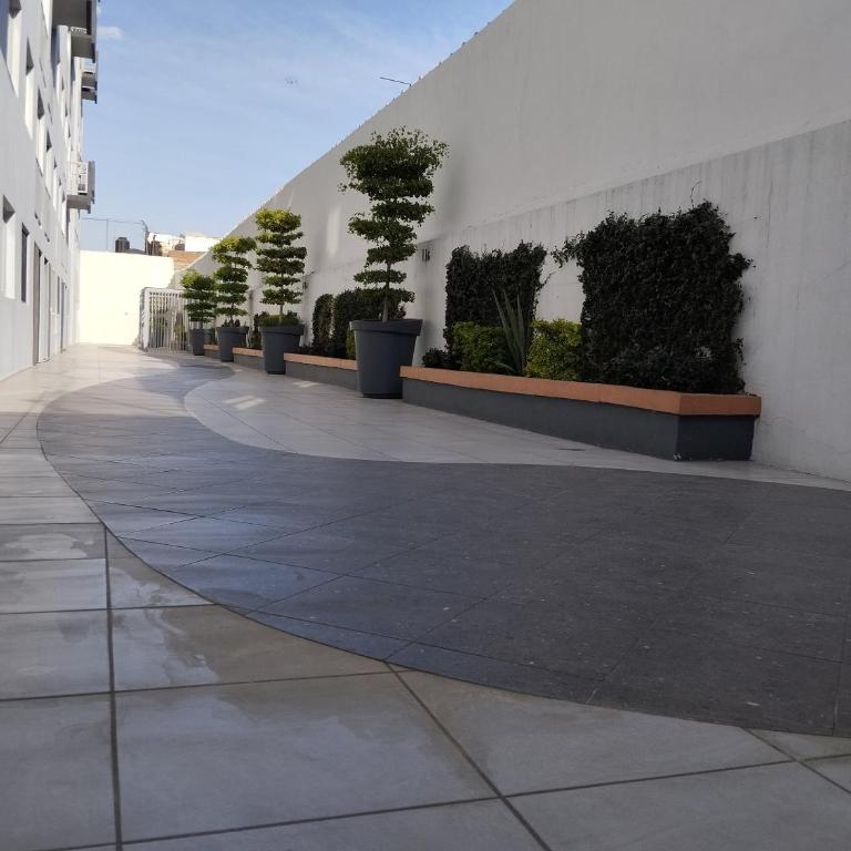 Céntrico y estiloso apartamento con Alberca, AC, Seguridad, Aparcamiento y Gym - Two-Bedroom Apartment - 28