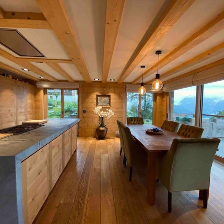 Chalet VG stunning view, Sauna & Jacuzzi by Jolidi - Chalet - 35