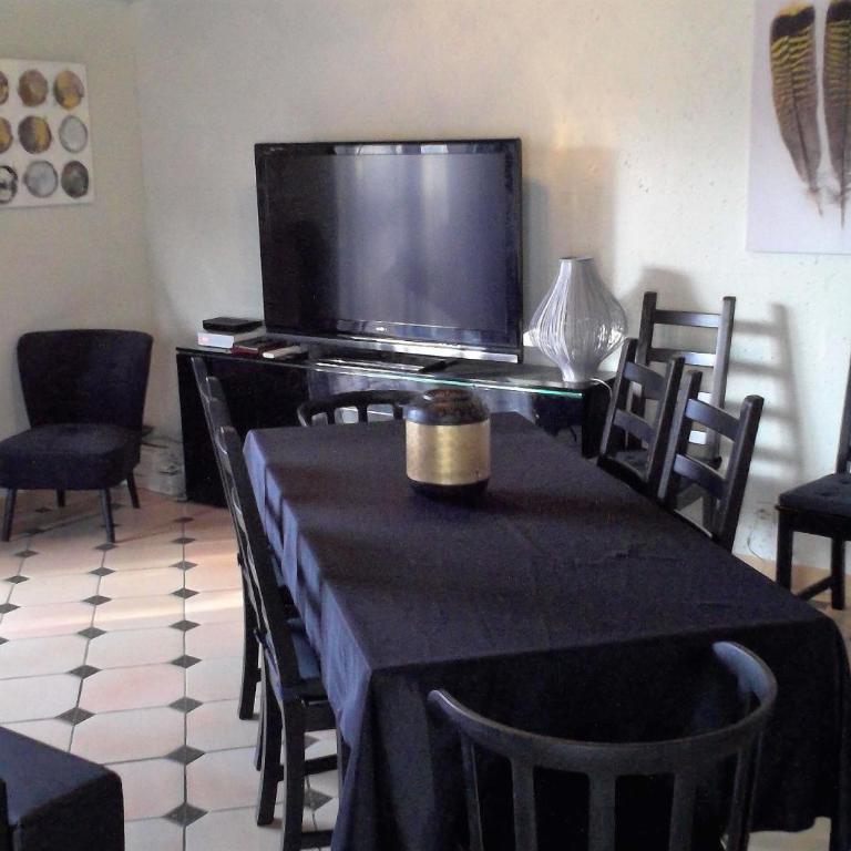 Grande maison à louer à La Londe les maures - Casa con 4 camere da letto - 5