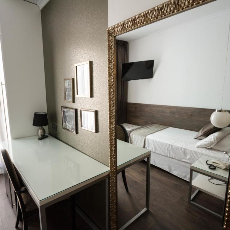 Moderno - Standard Single Room with Street View - 4