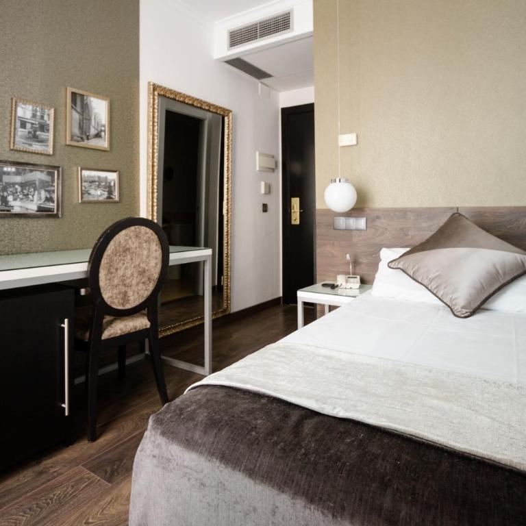 Moderno - Standard Single Room with Street View - 2