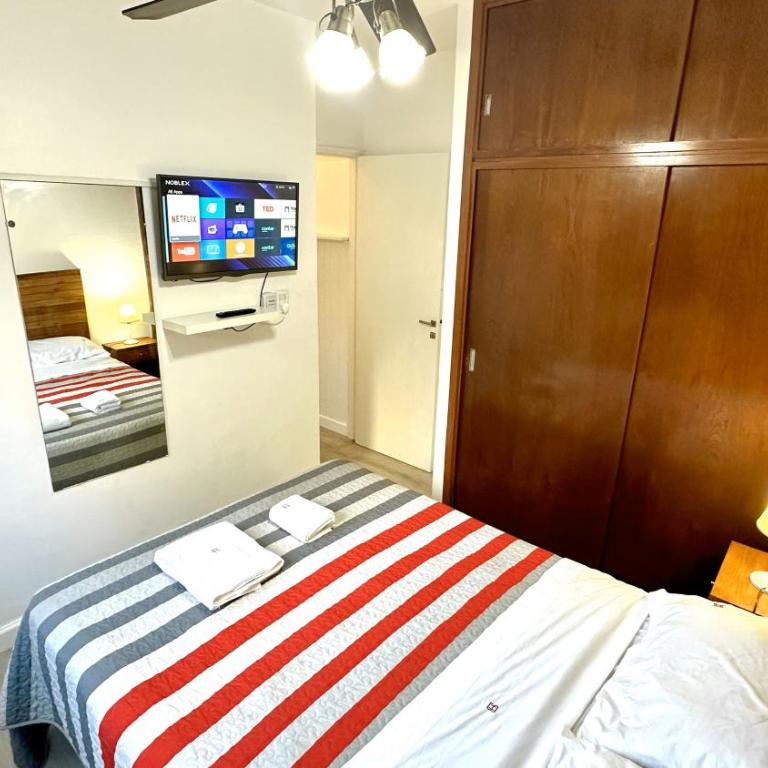 Cálido dpto de 2 ambientes con parrilla y cochera en zona residencial de Punta Mogotes - Apartamento de 1 dormitorio - 17